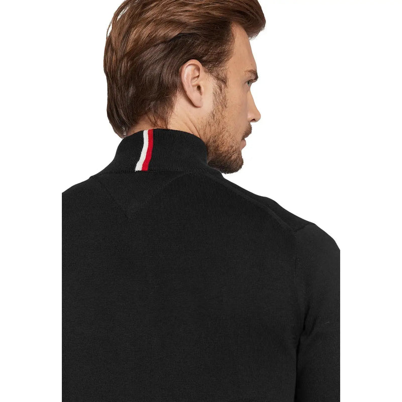 Tommy Hilfiger Pull en cachemire noir pour homme, à col roulé rayé rouge, blanc et bleu, en maille côtelée, vue de face