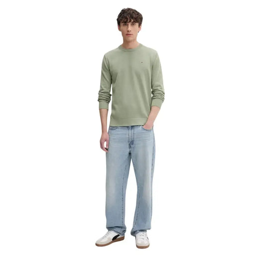Tommy Hilfiger Jeans Pull homme vert en maille de coton biologique à manches longues et col rond avec logo brodé