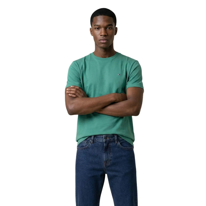 Teal tommy hilfiger crew neck t shirt made of organic cotton, part of the tommy hilfiger jeans men collection dm0dm22504