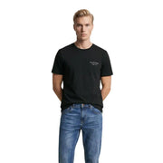 Tommy Hilfiger T-shirt noir en coton pour homme avec un logo blanc discret sur la poitrine gauche et un col rond.