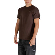 Tommy Hilfiger Jeans pull ras du cou marron pour homme t-shirt avec une broderie blanche discrète sur la poitrine gauche pour une tenue décontractée
