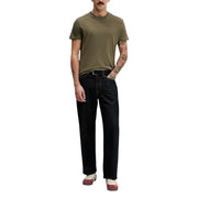 Vert olive Tommy Hilfiger Jeans hommes manches courtes t-shirt avec un petit logo brodé sur la poitrine