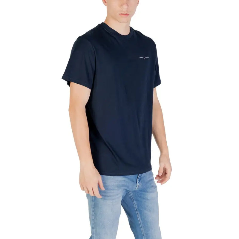 bleu marine Tommy Hilfiger Jeans Pour des hommes t-shirt avec un petit logo blanc sur la poitrine gauche, style décontracté