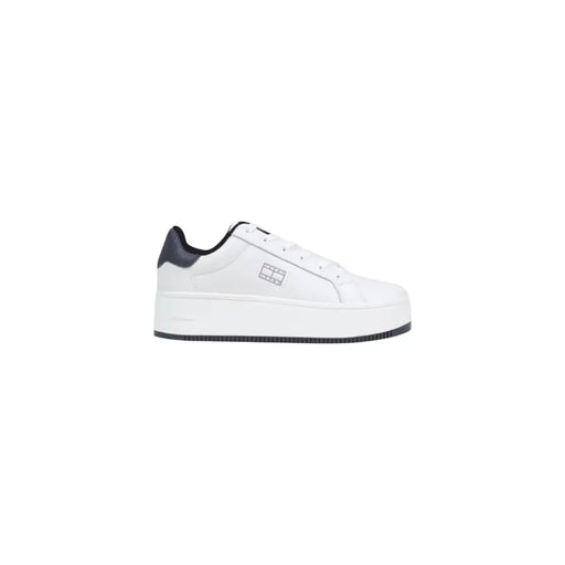 Tommy Hilfiger Baskets compensées en cuir blanc pour femmes avec détails noirs