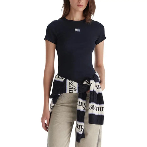 bleu marine Tommy Hilfiger manches courtes t-shirt avec un écusson logo blanc
