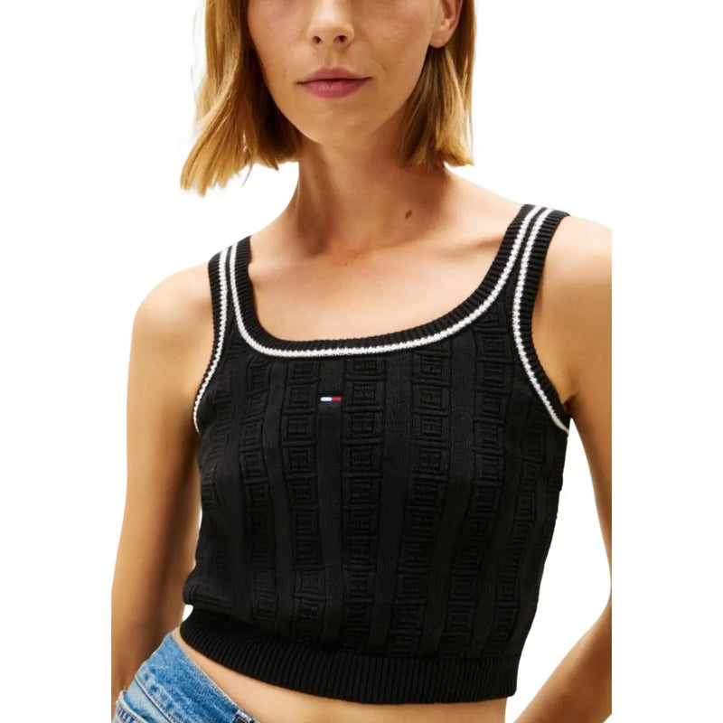 Tommy Hilfiger jeans femme noirs en maille courte top avec des bordures blanches et un motif géométrique texturé en coton biologique