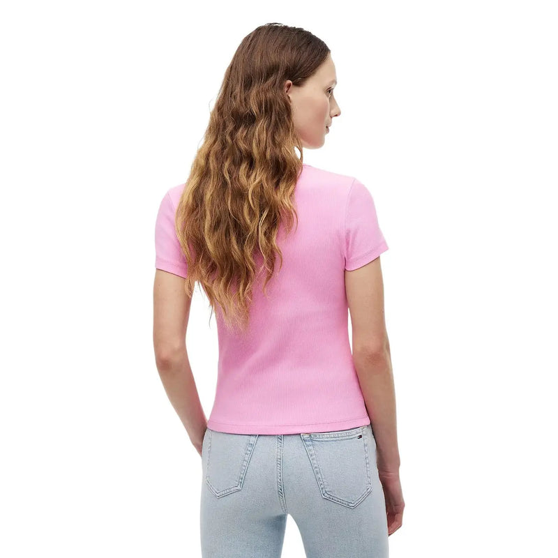 Tommy Hilfiger Jeans T-shirt rose en coton côtelé pour femme, manches courtes et col rond.