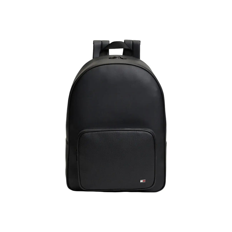 Tommy Hilfiger Sac à dos en cuir noir pour homme TH Foundation, au design minimaliste et doté d'une poche avant texturée (vue de face).