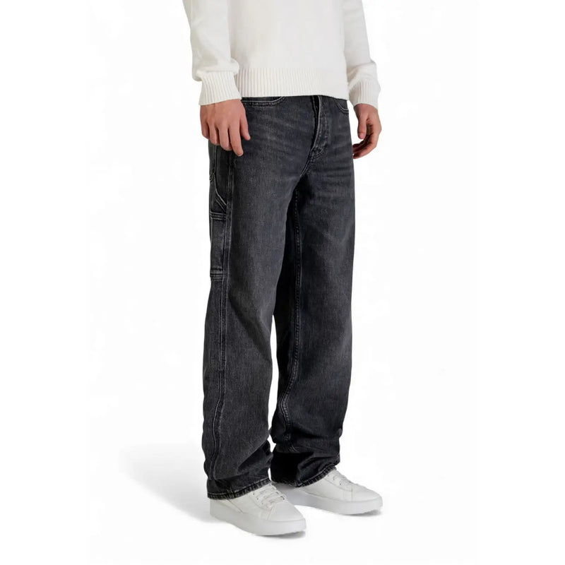 Tommy Hilfiger men black organic cotton jeans with dark-wash relaxed fit and cargo-style pockets
