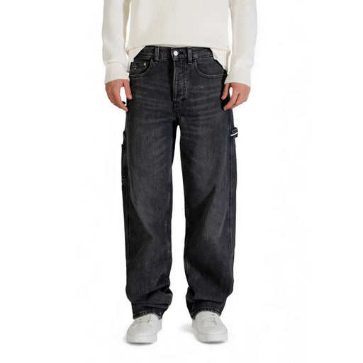 Tommy Hilfiger Jean homme en coton biologique noir, délavage foncé, coupe ample à jambes larges et poches cargo