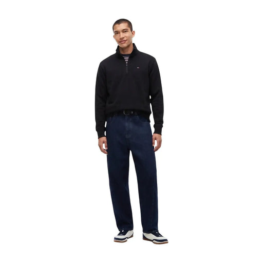 Tommy Hilfiger Pull-over noir en coton biologique pour homme, à demi-zip, avec logo discret sur la poitrine, idéal pour une tenue décontractée.
