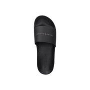 Sandales à enfiler Tommy Hilfiger pour homme, noires, avec bride en polyuréthane texturé et logo discret, pointure 41.