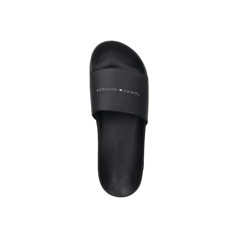 Sandales à enfiler Tommy Hilfiger pour homme, noires, avec bride en polyuréthane texturé et logo discret, pointure 41.