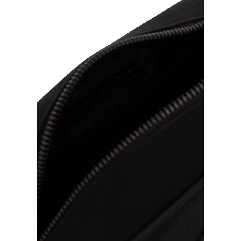 Tommy Hilfiger Sac bandoulière homme en cuir noir, design minimaliste et élégant, fermeture éclair argentée, dimensions : L 22 cm x H 12 cm x P 8 cm