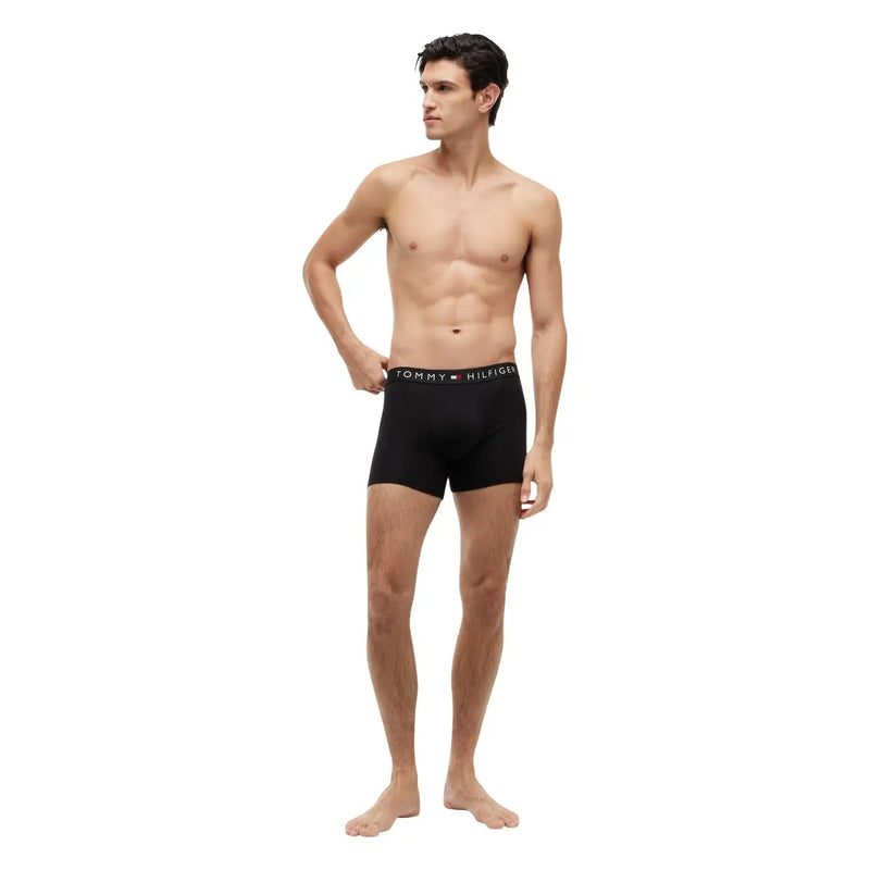 Black tommy hilfiger men boxer briefs with branded waistband made from organic cotton for comfortable wear