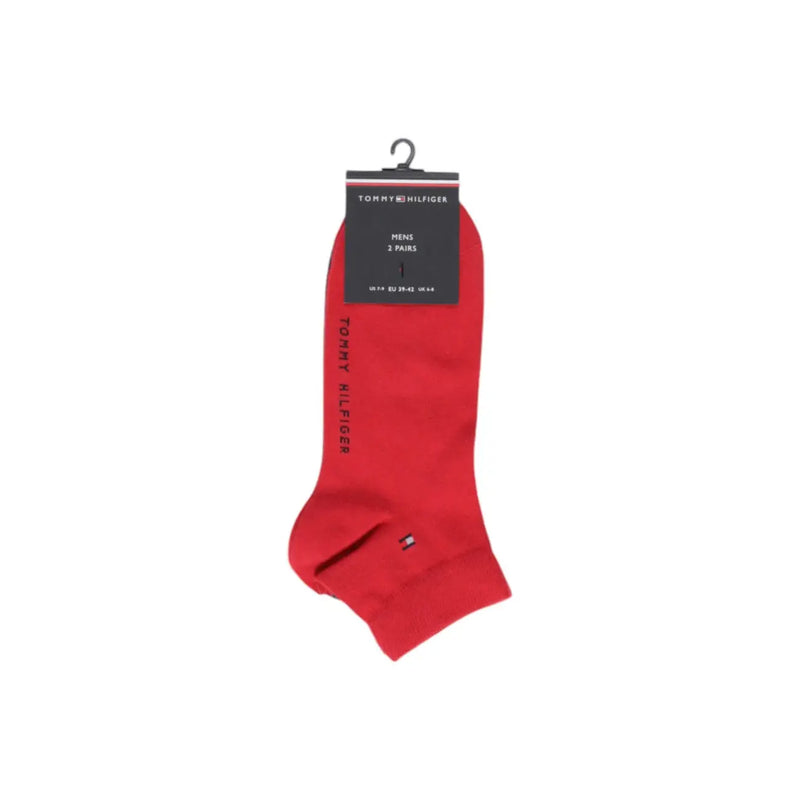 Red tommy hilfiger men’s cotton ankle socks with classic logo on side and heel for casual wear