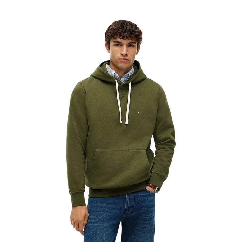 Tommy Hilfiger Sweat à capuche vert en coton pour homme, avec cordons de serrage blancs et petit logo vert olive sur la poitrine.