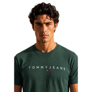 Tommy Hilfiger T-shirt homme vert en coton bio, coupe classique, avec logo blanc et drapeau sur la poitrine