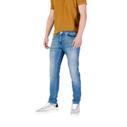 Jean slim bleu Tommy Hilfiger pour homme, délavage délavé, poches simples à l'avant et à l'arrière.