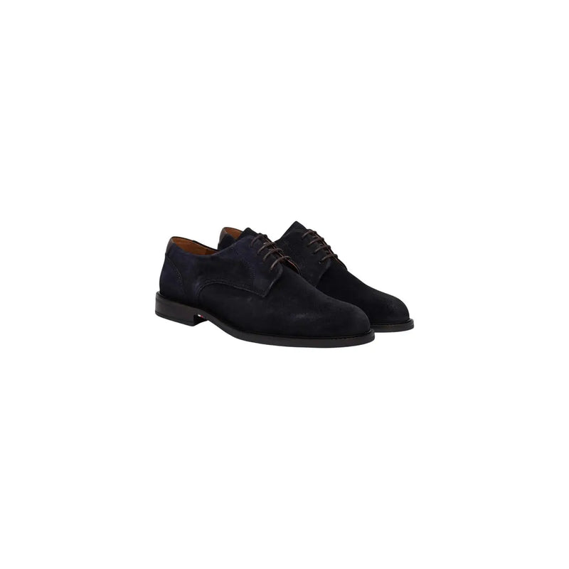 Chaussures habillées en daim noir à lacets, avec lacets foncés et petit talon, de Tommy Hilfiger collection de mocassins en cuir blanc pour hommes