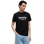 Tommy Hilfiger T-shirt noir en coton biologique pour homme, orné du logo Tommy 19 Jeans 85 et d'un drapeau blanc sur le devant.