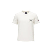 T-shirt Tommy Hilfiger pour homme, couleur crème, en coton bio, manches courtes, avec un discret motif sur la poitrine et le logo sur la manche.