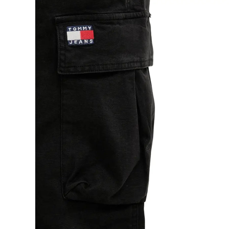 Tommy Hilfiger Jean Otis pour homme en toile de coton lycra noir, avec pantalon cargo en denim noir et écusson logo Tommy Jeans.