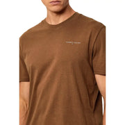 Tommy Hilfiger T-shirt slim camel pour homme en coton biologique avec logo blanc discret brodé sur la poitrine