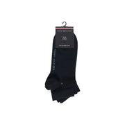 Chaussettes noires Tommy Hilfiger pour homme, lot de deux paires, avec logo vertical de la marque, idéales au quotidien.