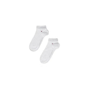 Chaussettes blanches à la cheville avec petits Tommy Hilfiger logo sur le côté de Tommy Hilfiger collection de sous-vêtements pour hommes