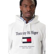 Tommy Hilfiger Sweat-shirt blanc en coton pour homme avec logo noir audacieux et écusson emblématique drapeau rouge, blanc et marine