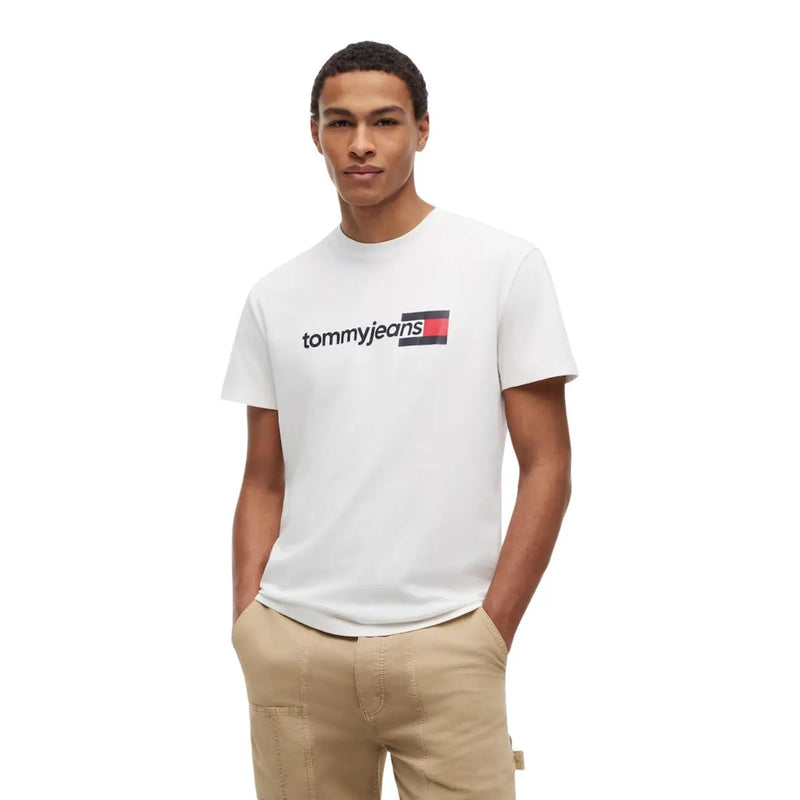 Tommy Hilfiger T-shirt homme en coton bio blanc avec logo noir et rouge sur le devant