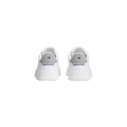 Baskets Tommy Hilfiger pour homme en cuir blanc, à lacets et languette arrière grise ornée du logo de la marque visible à l'arrière