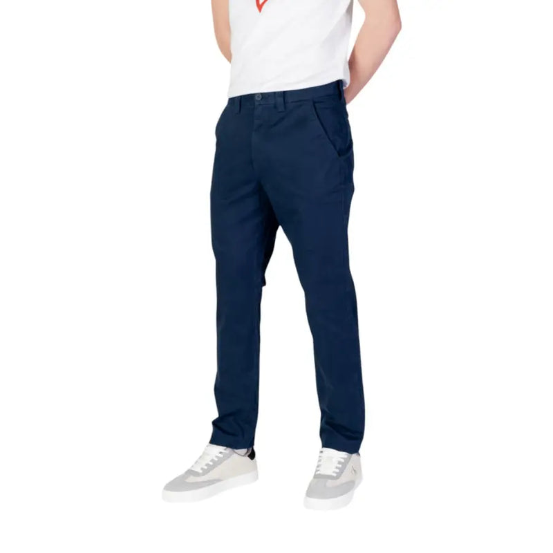 Tommy Hilfiger men’s navy blue chino pants with classic fit and subtle stitching details in cotton fabric