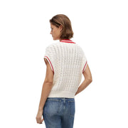 Tommy Hilfiger Gilet sans manches en coton biologique blanc pour femme, orné de bordures rouges et d'un motif vertical texturé.