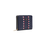 Tommy Hilfiger Portefeuille femme en cuir texturé bleu orné de clous ronds rouges et blancs et de poches zippées, taille moyenne 14 cm