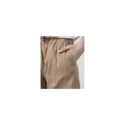 Ensemble pantalon femme en coton et lin beige à rayures verticales discrètes et taille élastiquée
