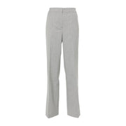 Ensemble pantalon et jupe pour femme en laine mélangée gris clair, à la texture subtile et à la coupe droite ajustée, fermeture éclair et bouton.