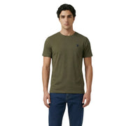 T-shirt en coton vert olive à manches courtes et col rond t-shirt avec un petit logo brodé sur la poitrine gauche par US Polo Assn