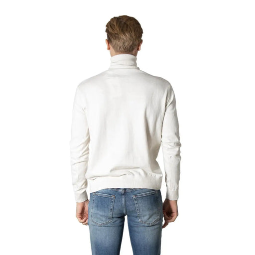 U.S. Polo Assn. sweater for women in white with smooth fitted knit texture, front view
