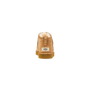 Bottes Ugg pour homme, couleur beige, idéales pour l'hiver, avec extérieur en daim beige et intérieur doux et moelleux par temps froid.