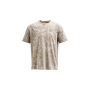 Under armour T-shirt beige pour homme, coupe classique, mélange de coton avec motif camouflage beige et logo discret sur la poitrine