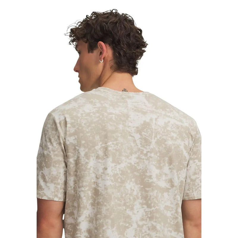 Under Armour T-shirt homme beige et blanc tie-dye coupe classique manches courtes t-shirt en matière mélangée de coton