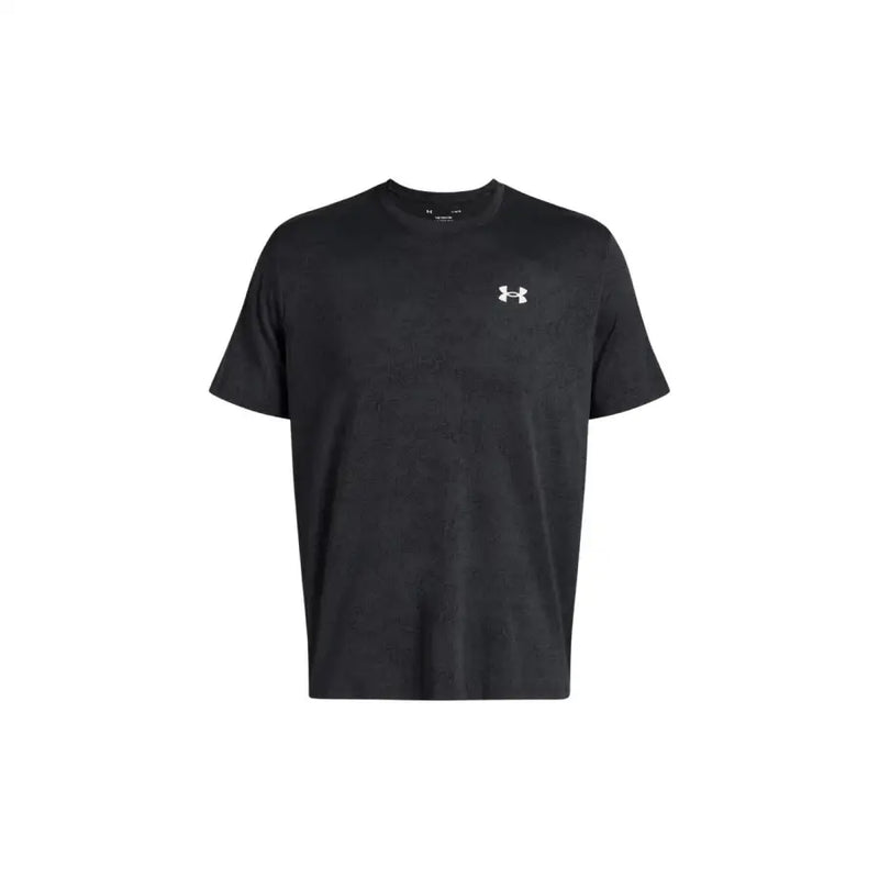 Under Armour hommes t-shirt en noir avec un logo blanc sur la poitrine, confectionné dans un tissu respirant
