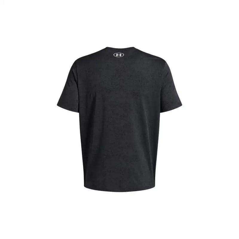Under Armour hommes t-shirt noir avec logo blanc à l'encolure, confectionné en tissu technique respirant.
