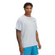 Under Armour T-shirt homme gris en polyester à manches courtes avec petit logo noir sur le devant de la poitrine