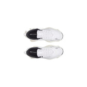 Under armour Baskets blanches pour homme en textile avec détails noirs et empiècements en mesh, semelle en caoutchouc classique.