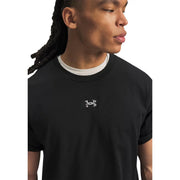 Under Armour T-shirt noir en coton pour homme, coupe classique, avec logo argenté sur le devant