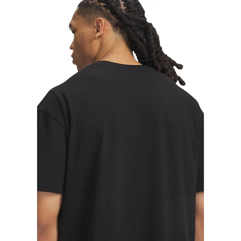 Under armour T-shirt noir en coton pour homme, coupe classique à manches courtes et coupe décontractée (vue de face)