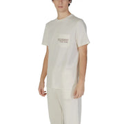 Men’s white cotton short-sleeved T-shirt with round neck and chest pocket